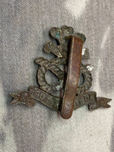 Lade das Bild in den Galerie-Viewer, Original WW1 / WW2 British Army North Staffordshire Regiment Cap Badge
