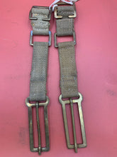 Charger l&#39;image dans la galerie, Original WW2 British Army 37 Pattern Webbing Brace Adaptors Pair
