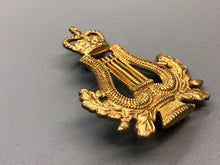 Load image into Gallery viewer, Genuine British Army Muscians Bandsmans Cap Badge
