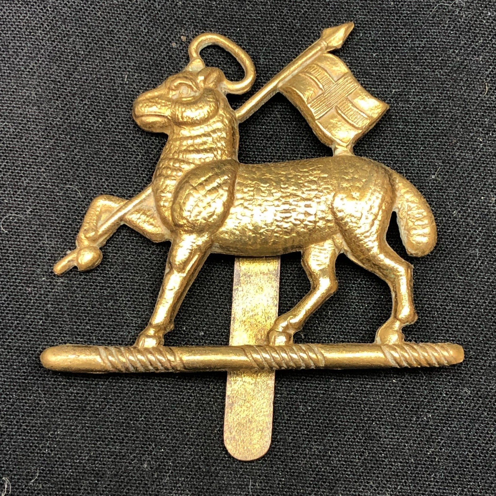 Genuine WW2 British Army Brass Cap Badge - Queen's Royal Regiment (West Surrey) - The Militaria Shop