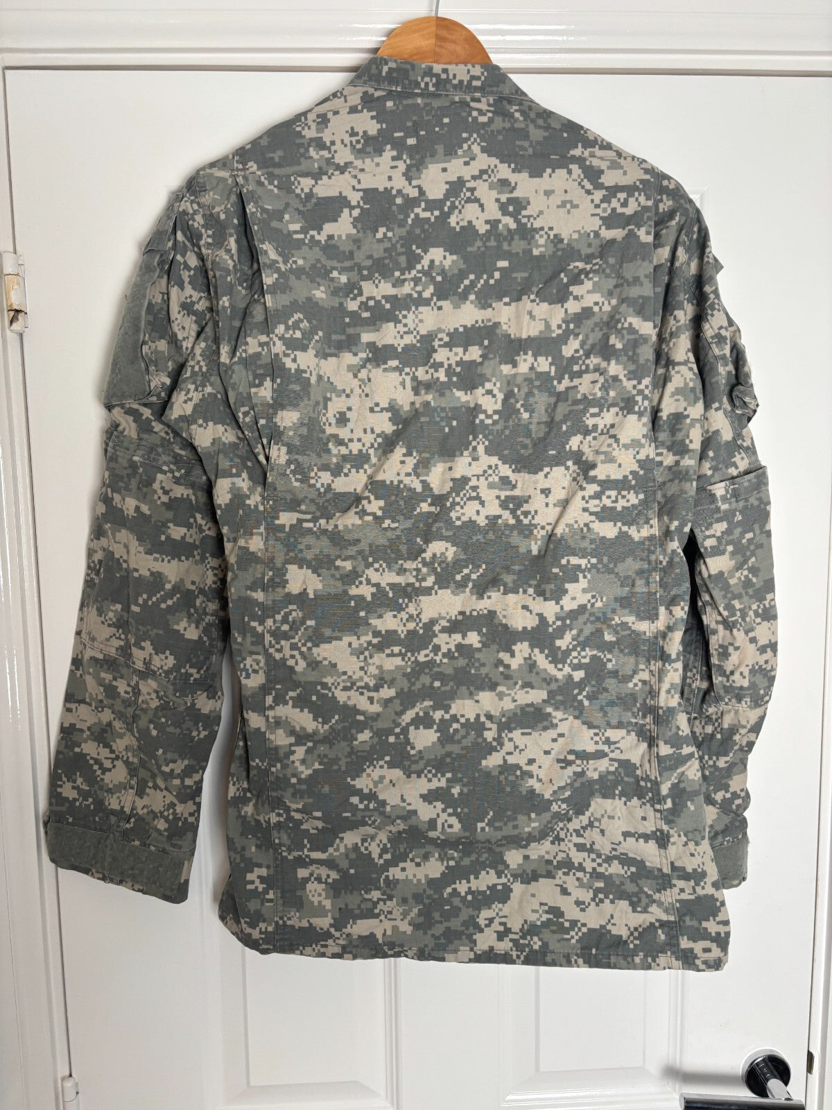 Surplus US Army ACU Combat Uniform Jacket-Xsmall-XLarge - The Militaria Shop