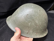 Charger l&#39;image dans la galerie, Original British Army Mk4 Combat Helmet - Well Marked
