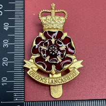 Load image into Gallery viewer, Genuine British Army Queen&#39;s Lancashire Regiment Cap Badge
