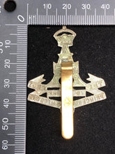 Load image into Gallery viewer, Original WW2 British Army The Green Howards Princess of Wales Own Cap Badge
