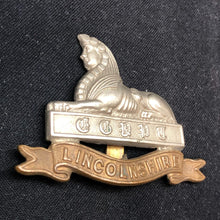 Load image into Gallery viewer, Original WW2 British Army Cap Badge - Royal Lincolnshire Regiment - The Militaria Shop
