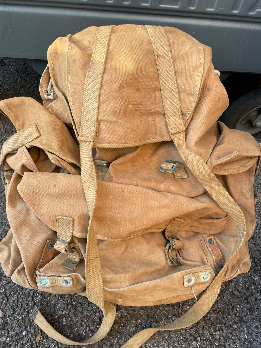 british wwii backpack pattern 37 leather straps WW2 Large P37 Pack with Shoulder Strap Marked JT&L 1940 : Clothing, Shoes & Jewelry Nab this time Commando Ww2 Bergen Rucksack Original