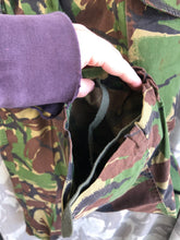 Load image into Gallery viewer, Size 75/72/88 - Vintage British Army DPM Lightweight Combat Trousers
