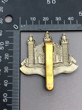 Load image into Gallery viewer, Original WW1 British Army Cap Badge - The Cambridgeshire Regiment
