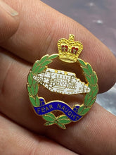 Charger l&#39;image dans la galerie, British Army Enamel and Gilt Royal Tank Regiment Membership Badge
