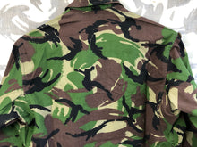 Load image into Gallery viewer, Genuine British Army DPM Camouflaged Combat Jacket Smock - 170/88
