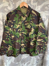 Load image into Gallery viewer, Genuine British Army DPM Lightweight Combat Jacket - Size 160/104
