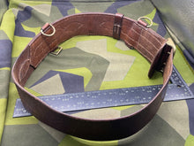 Load image into Gallery viewer, Original British Army Officer&#39;s Sam Browne Leather Belt - Approx 32&quot; Waist - The Militaria Shop
