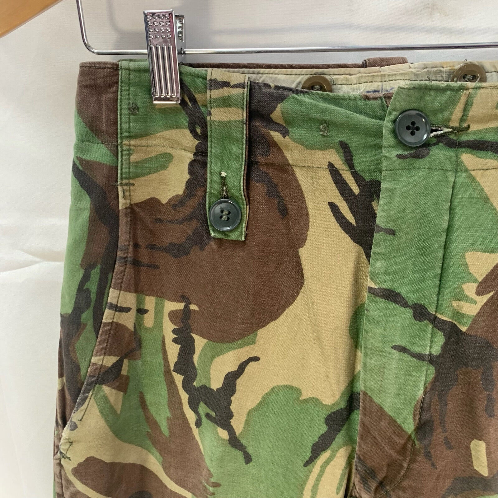 Genuine British Army 68 Pattern DPM Jungle Camouflaged Trousers - Size 28" Waist - The Militaria Shop