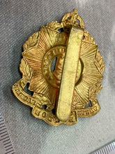 Charger l&#39;image dans la galerie, WW1 British Army 10th London Hackney Regiment Cap Badge
