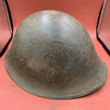 Lade das Bild in den Galerie-Viewer, Original British / Canadian Army WW2 Soldiers Military Combat Mk3 Turtle Helmet
