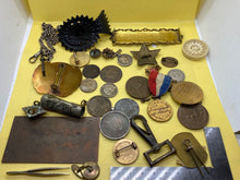 Charger l&#39;image dans la galerie, Interesting Assortment of Medals, Medallions, Badges and Coins etc - Job Lot
