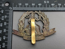 Load image into Gallery viewer, Original WW1 British Army Cap Badge - The Norfolk Regiment
