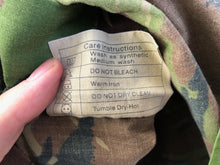 Charger l&#39;image dans la galerie, Genuine British Army DPM Lightweight Combat Jacket - Size 160/96
