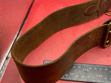 Load image into Gallery viewer, Original WW1 / WW2 British Army Officer&#39;s Sam Browne Belt - Approx 32&quot; Waist
