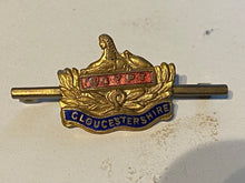 Load image into Gallery viewer, Original WW1 / WW2 British Army - The Gloucestershire Regiment Sweetheart Brooch
