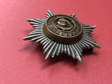 Charger l&#39;image dans la galerie, Genuine British Army Cheshire Regiment Cap Badge
