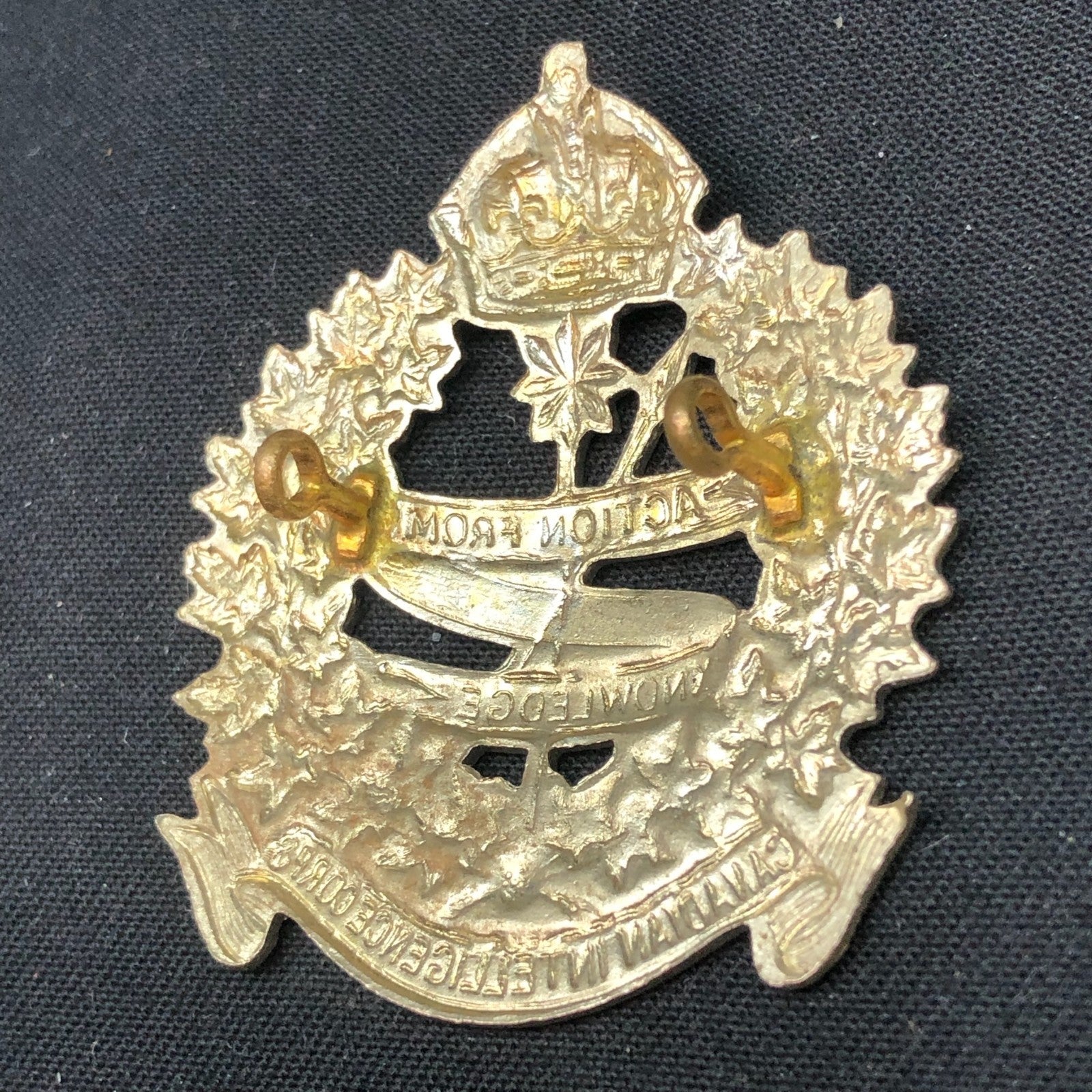Canadian Intelligence Corps - Original Canadian Army Cap Badge
