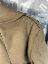 Load image into Gallery viewer, Original WW2 US Air Force Majors Jeep Coat / Great Coat - 40 &quot; Chest
