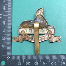 Load image into Gallery viewer, Original British Army Cap Badge - The Lincolnshire Regiment
