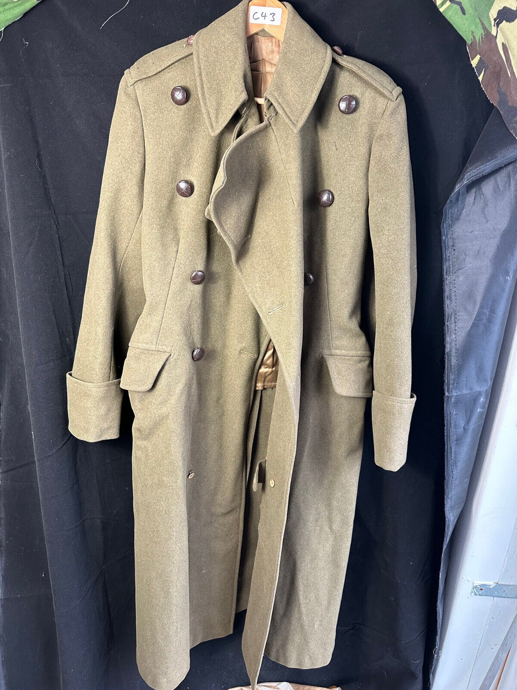 Original WW2 British Army Officers Private Purchase Greatcoat - 38