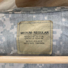 Load image into Gallery viewer, Geuine US Combat Uniform - Medium Regular - 41&quot; Chest
