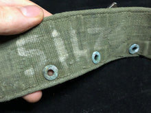 Charger l&#39;image dans la galerie, Original British Army WW2 44 Pattern Combat Belt - 36&quot; Waist
