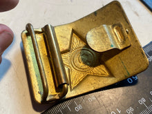 Load image into Gallery viewer, Original Post WW2 Soviet Brass Enlisted Man&#39;s Belt Buckle
