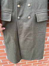 Charger l&#39;image dans la galerie, Original British Army / Navy Greatcoat - Royal Marines - 40&quot; Chest
