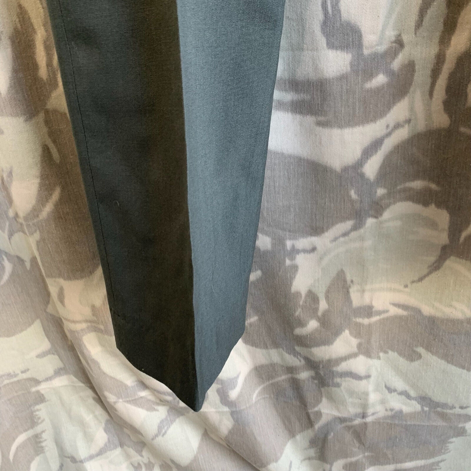 Genuine US Army / US Air Force Trousers - 28" Waist - The Militaria Shop