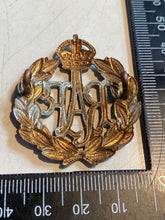 Load image into Gallery viewer, Original WW2 British Royal Air Force RAF Brass Enlisted Man&#39;s Cap Badge
