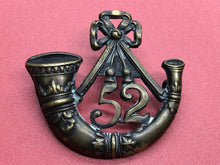 Load image into Gallery viewer, British Army 52nd Regiment of Foot (Oxfordshire Light Infantry) Glengarry Badge
