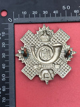 Lade das Bild in den Galerie-Viewer, Original WW1 British Army The Highland Light Infantry Scottish Cap Badge
