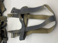 Lade das Bild in den Galerie-Viewer, Genuine British Army / RAF Water Bottle Webbing Carrier / Harness - Scuffed
