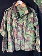 Load image into Gallery viewer, Genuine British Army DPM Camouflaged 1968 Pattern Combat Jacket Smock
