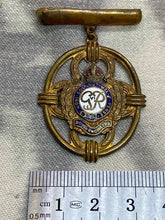 Charger l&#39;image dans la galerie, Original British Army GVI  Enamelled &amp; Gilt Sweetheart Brooch
