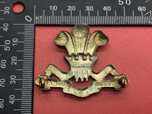 Lade das Bild in den Galerie-Viewer, Original WW1 British Army Glamorgan Yeomanry Cap Badge
