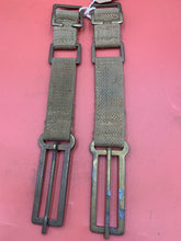 Charger l&#39;image dans la galerie, Original WW2 British Army 37 Pattern Webbing Brace Adaptors Pair
