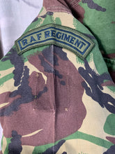 Lade das Bild in den Galerie-Viewer, Genuine British Army / RAF DPM Lightweight Combat Jacket - Size 160/104
