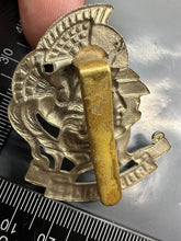 Lade das Bild in den Galerie-Viewer, Original WW2 British Army Artists Rifles Regiment Cap Badge
