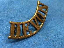 Load image into Gallery viewer, Original WW2 British Army Devonshire Regiment (DEVON) Brass Shoulder Title
