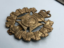 Load image into Gallery viewer, Genuine Canadian Army Royal Winnipeg Rifles Cap Badge - Queen&#39;s Crown
