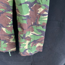 Load image into Gallery viewer, Genuine British Army DPM Camouflaged Combat Trousers Lightweight - Size 80/76/92
