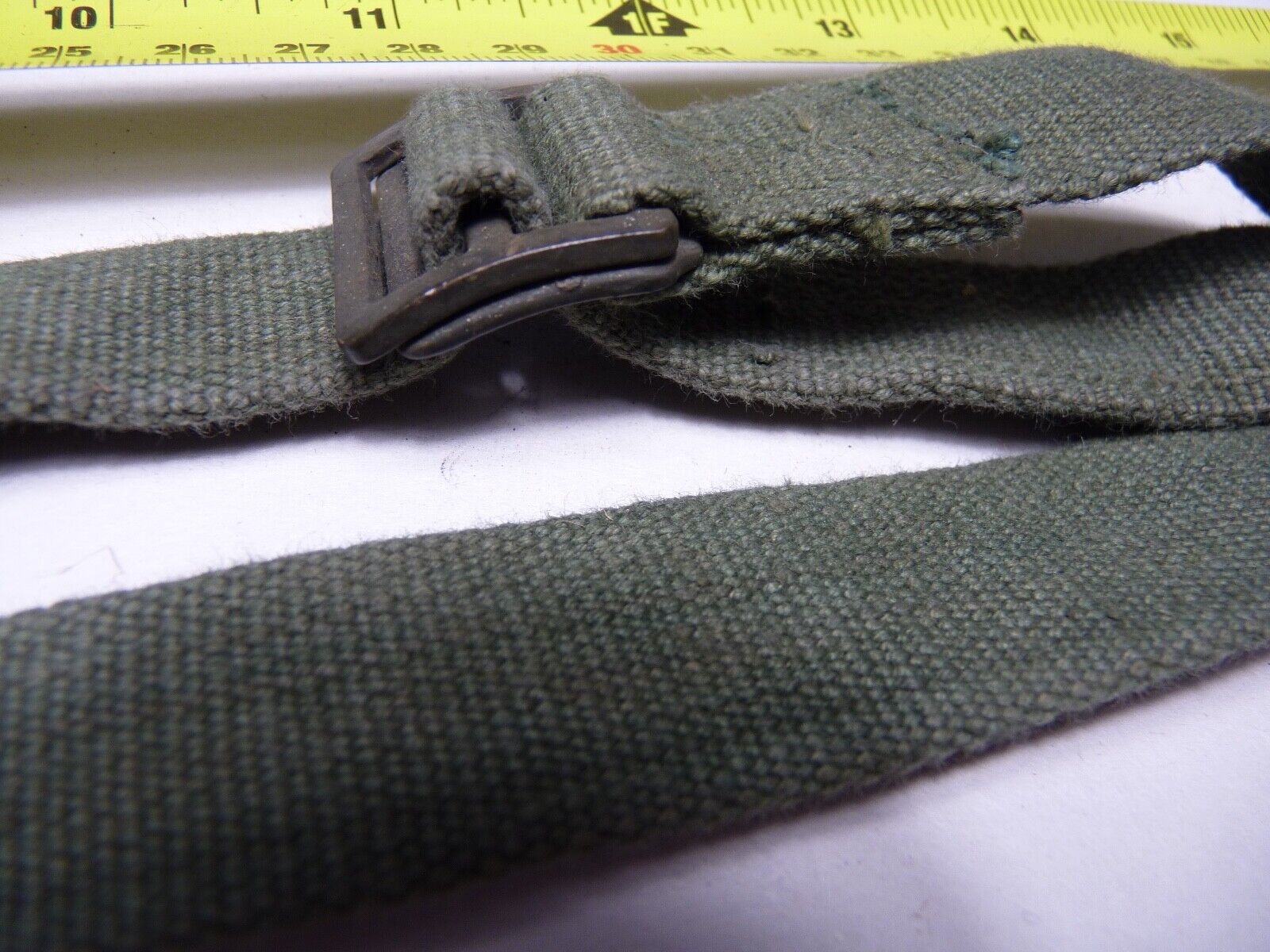 Original WW2 British Army 44 Pattern Shoulder / Extended Equipment Strap - 1945 - The Militaria Shop