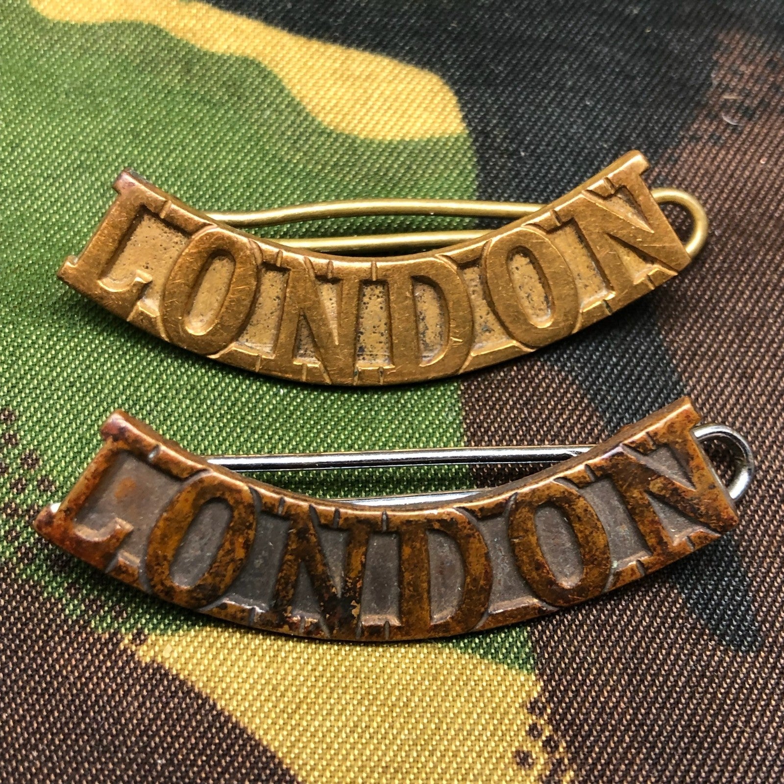Original WW1 British Army Red Cross Shoulder Titles - London - The Militaria Shop