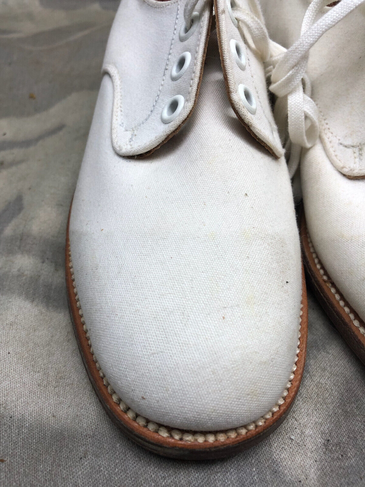 Genuine British Army Women's White Summer Shoes - WW2 Pattern - Size UK 2M - The Militaria Shop